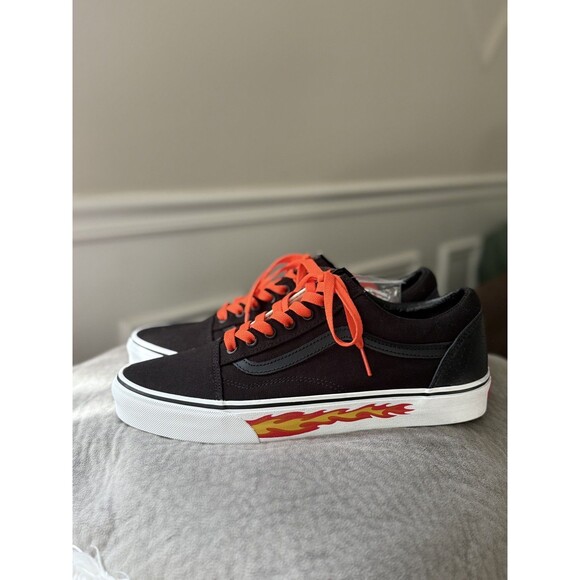 VANS X Old Skool Flame Cut Out Custom Rare 10.5 flames. Halloween. Sk8 shoes